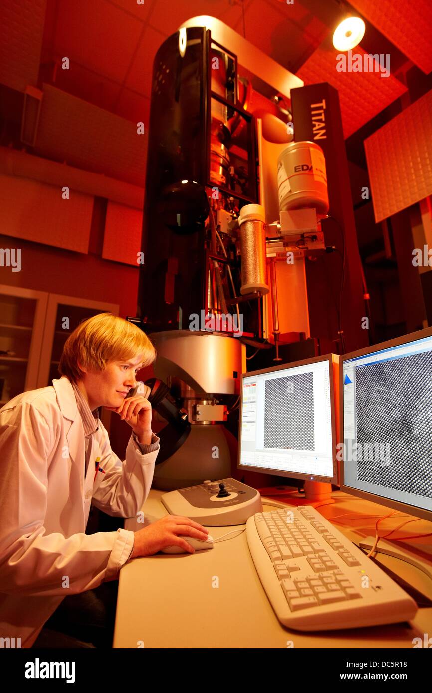 Atomic resolution imaging using tem hi-res stock photography and images ...