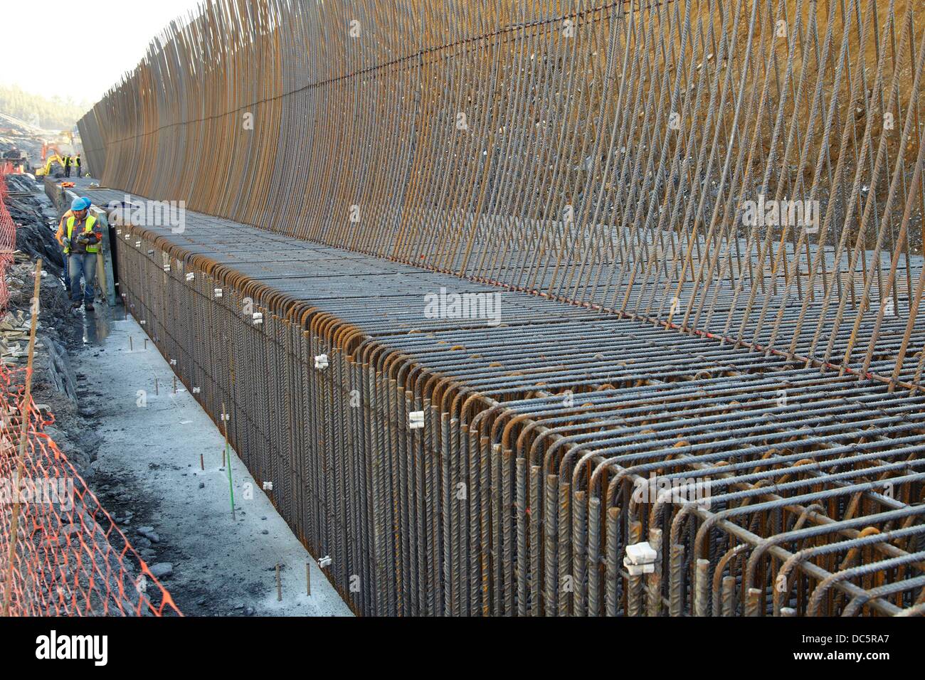 Structure of corrugated steel bars, Construction of footings Stock