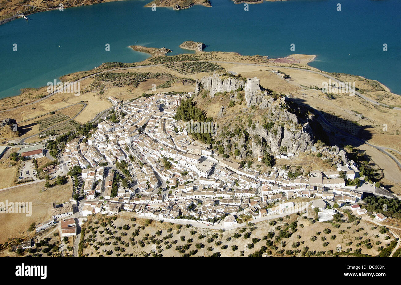 Zahara de la Sierra. Cádiz province, Spain Stock Photo - Alamy