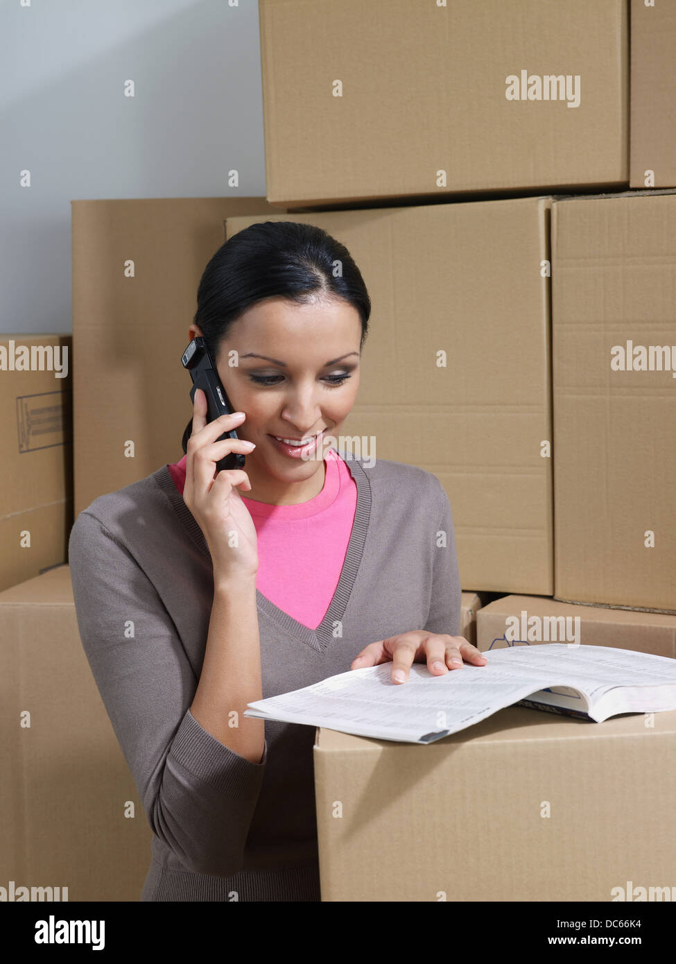 couple moving into new home Stock Photo - Alamy
