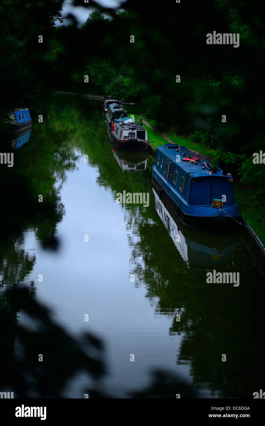 Narrow canal at night hi-res stock photography and images - Alamy