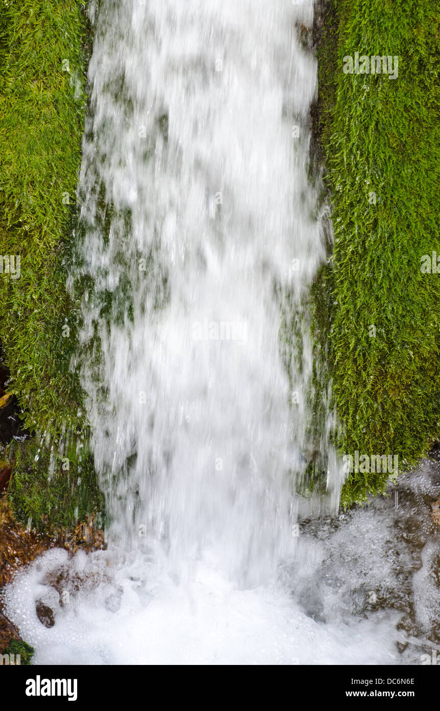 Falling mountain water hi-res stock photography and images - Alamy