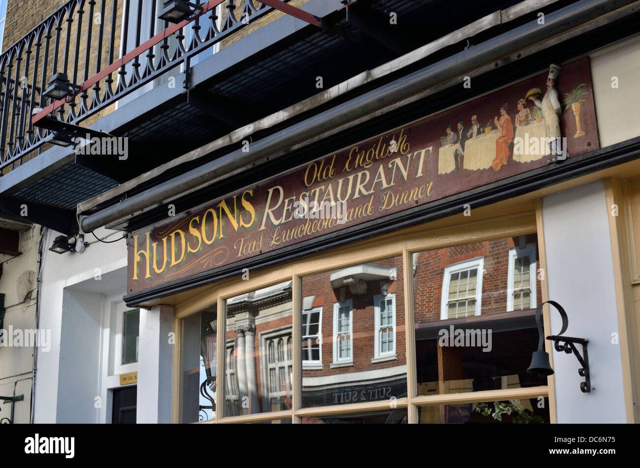 Hudsons Old English Restaurant in Baker Street, London, UK Stock Photo