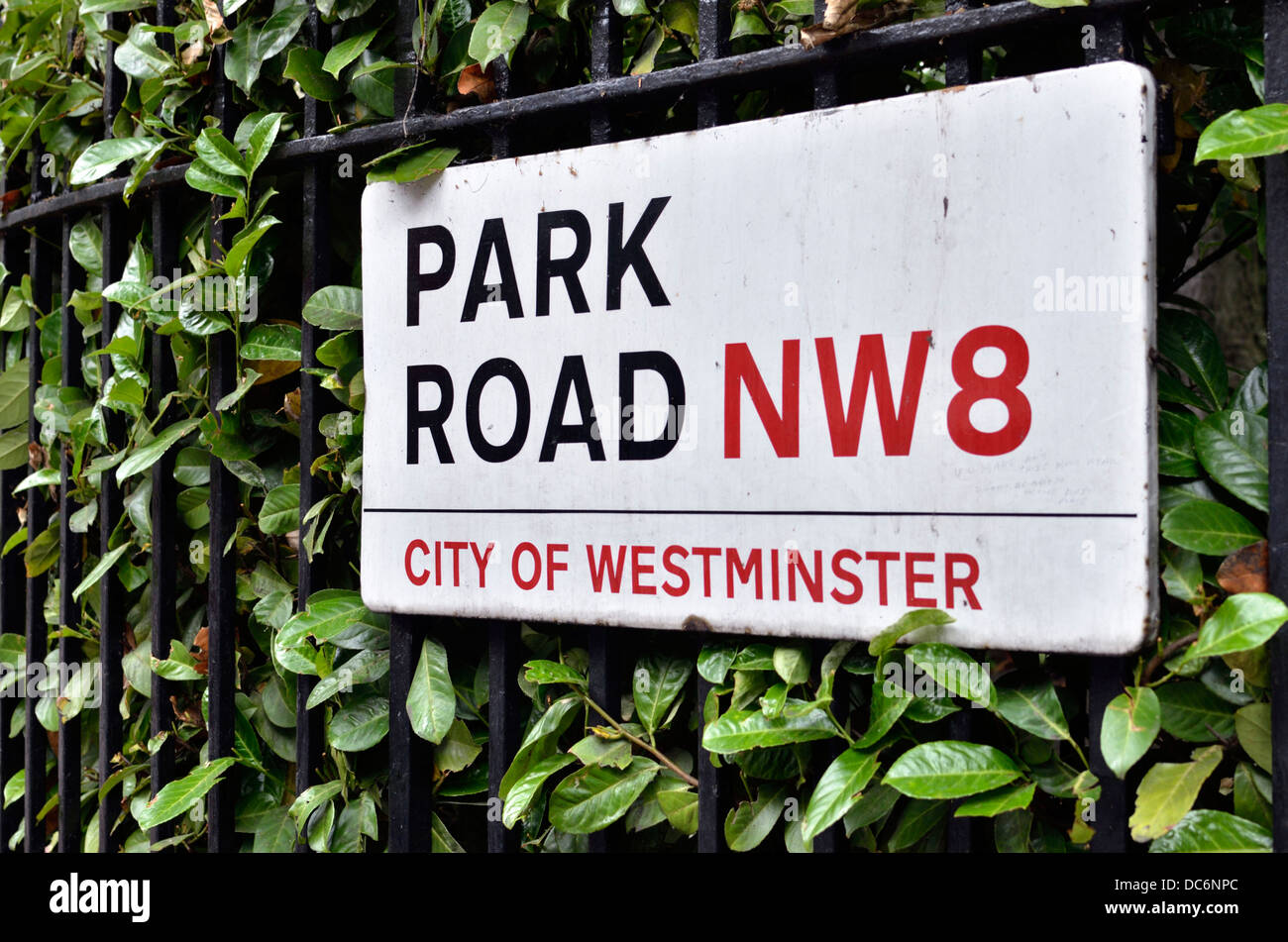 Park Road NW8 City of Westminster street sign, London, UK Stock Photo