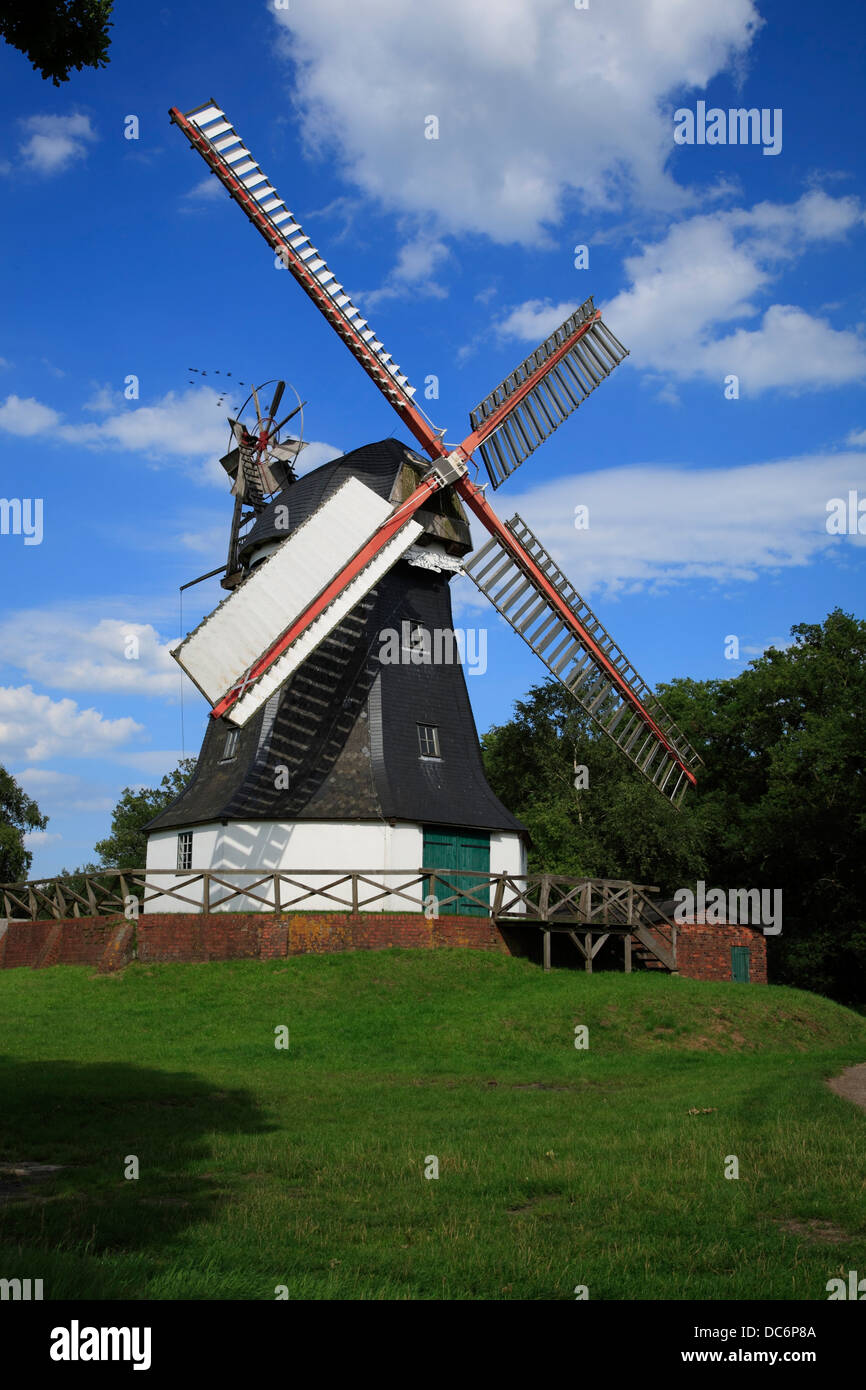 Windmill, Artist colony Worpswede near Bremen, Lower Saxony, Germany Stock Photo