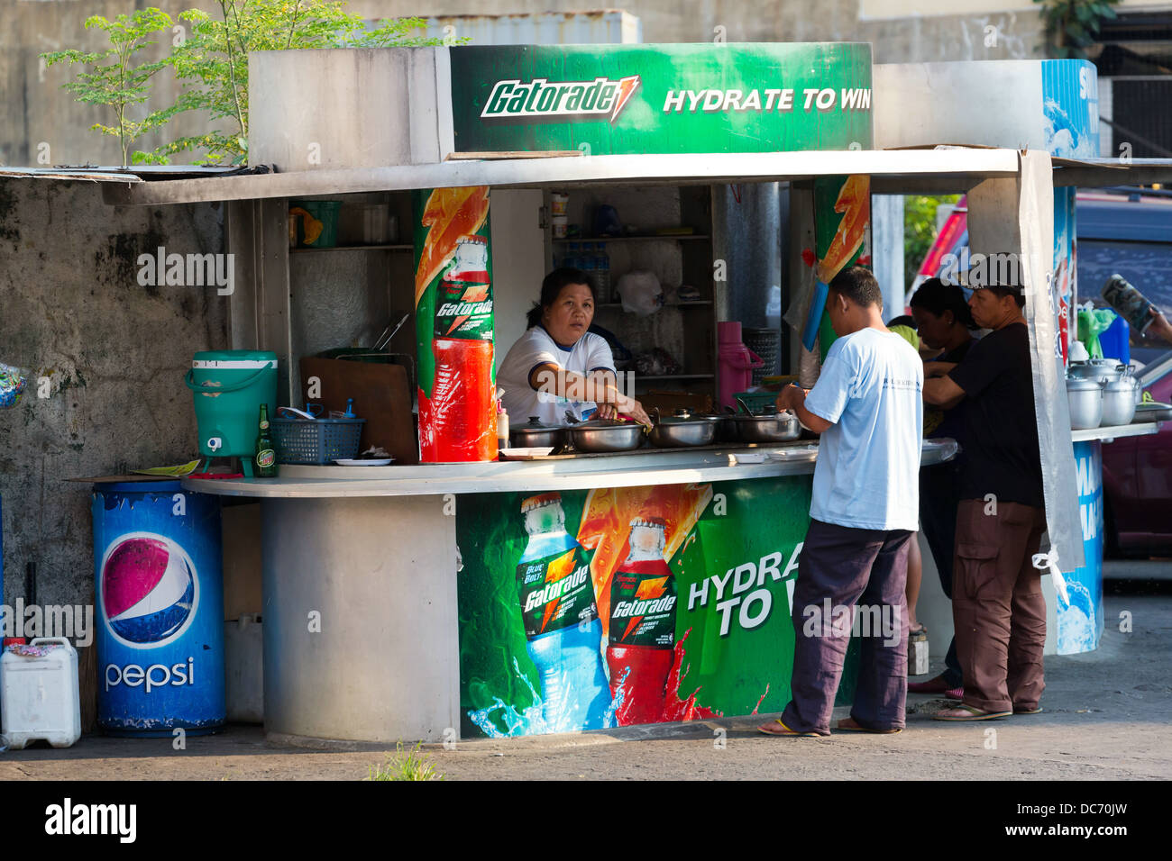 Street food kiosk in manila hires stock photography and images Alamy