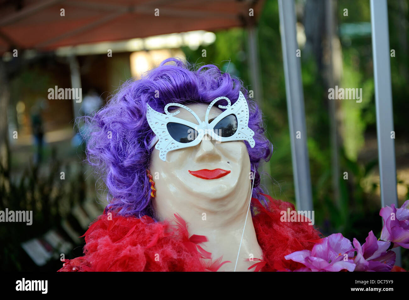 Dame edna hires stock photography and images Alamy — free download