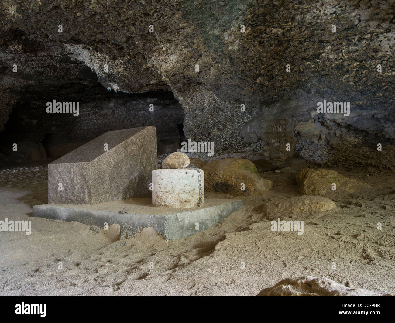 Niya-Thiya Cave, Ie Island, Okinawa. During WWII Battle of Okinawa, 1000 Okinawans hid in this cave. Stock Photo