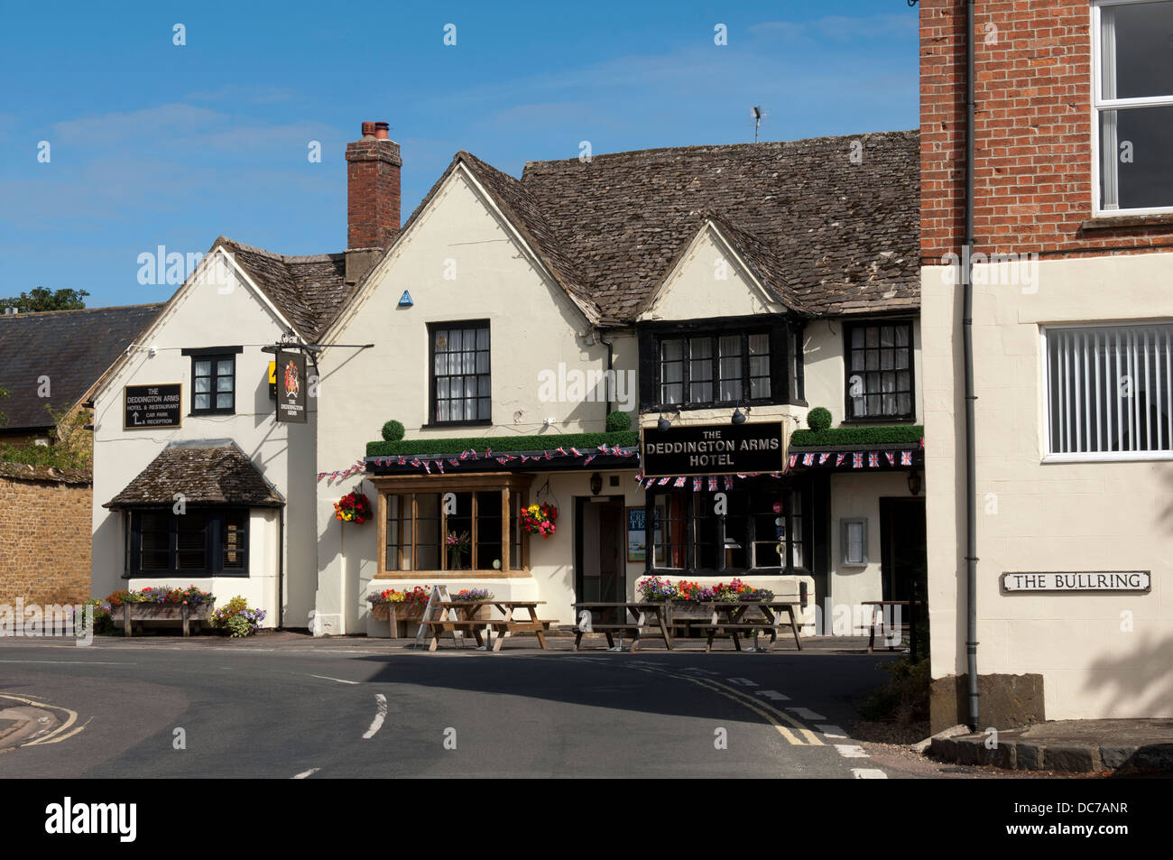 Deddington Arms Hotel, Horsefair, Deddington, Oxfordshire, England, UK