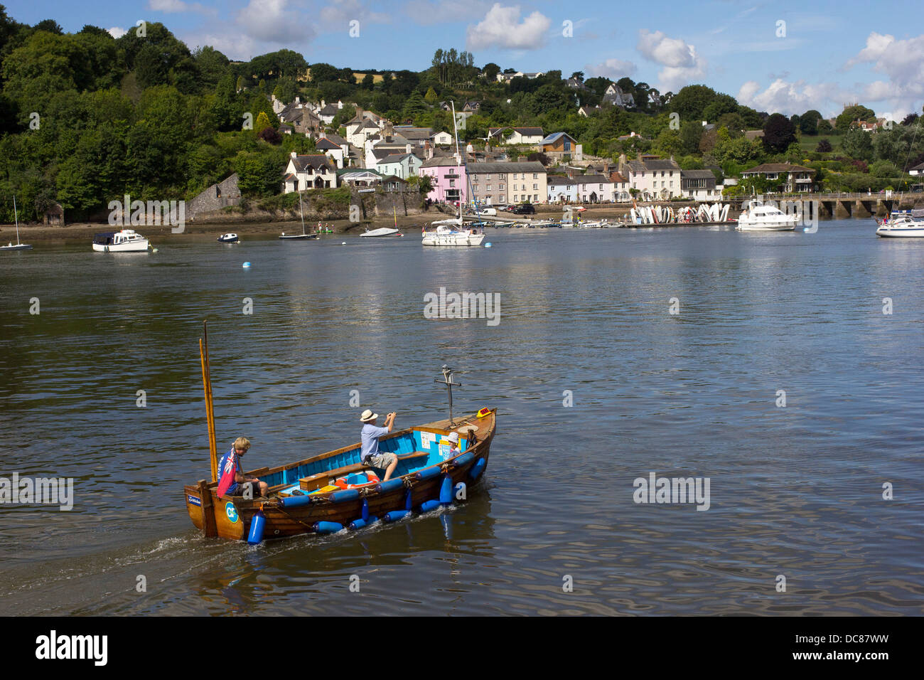river Dart, summer, dittisham, ditsum, destination, in a row, stone