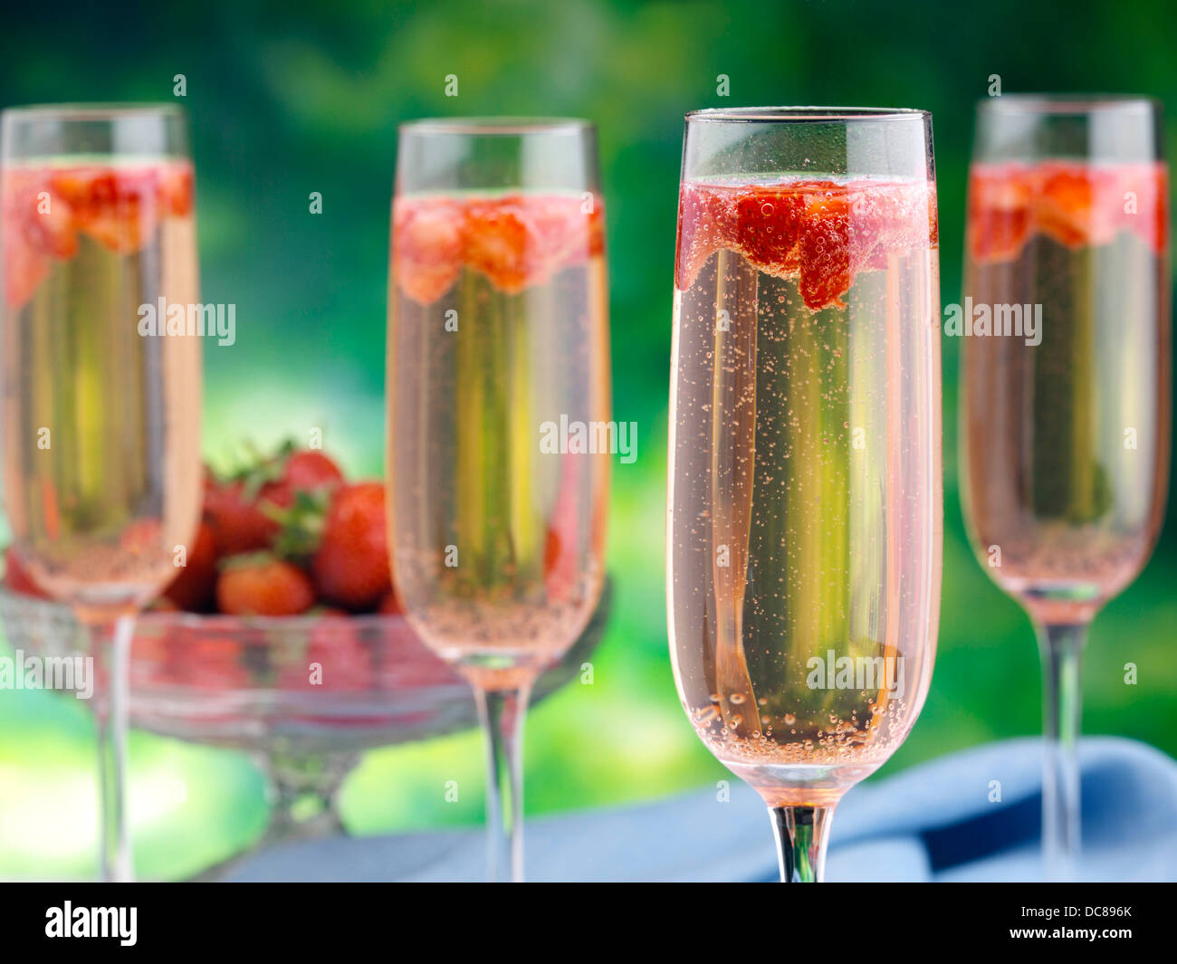 Mock strawberry champagne hi-res stock photography and images - Alamy