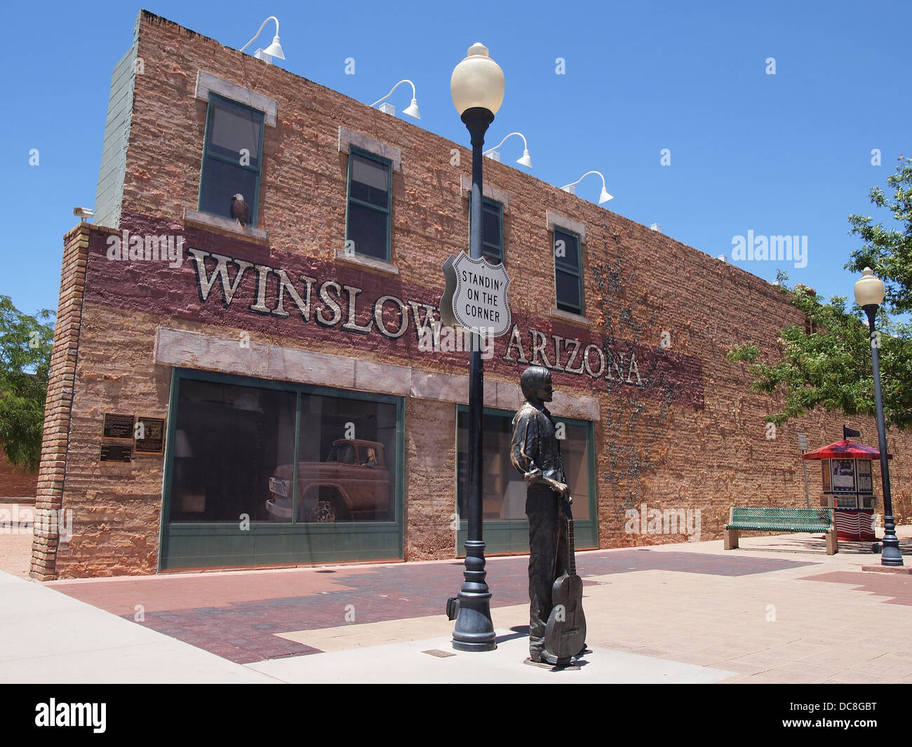 Standing on the corner in winslow arizona hires stock photography and