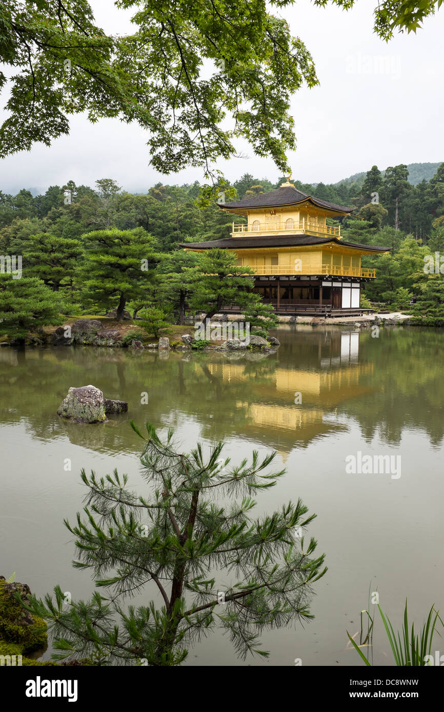 Kinkaku ji arson hi-res stock photography and images - Alamy