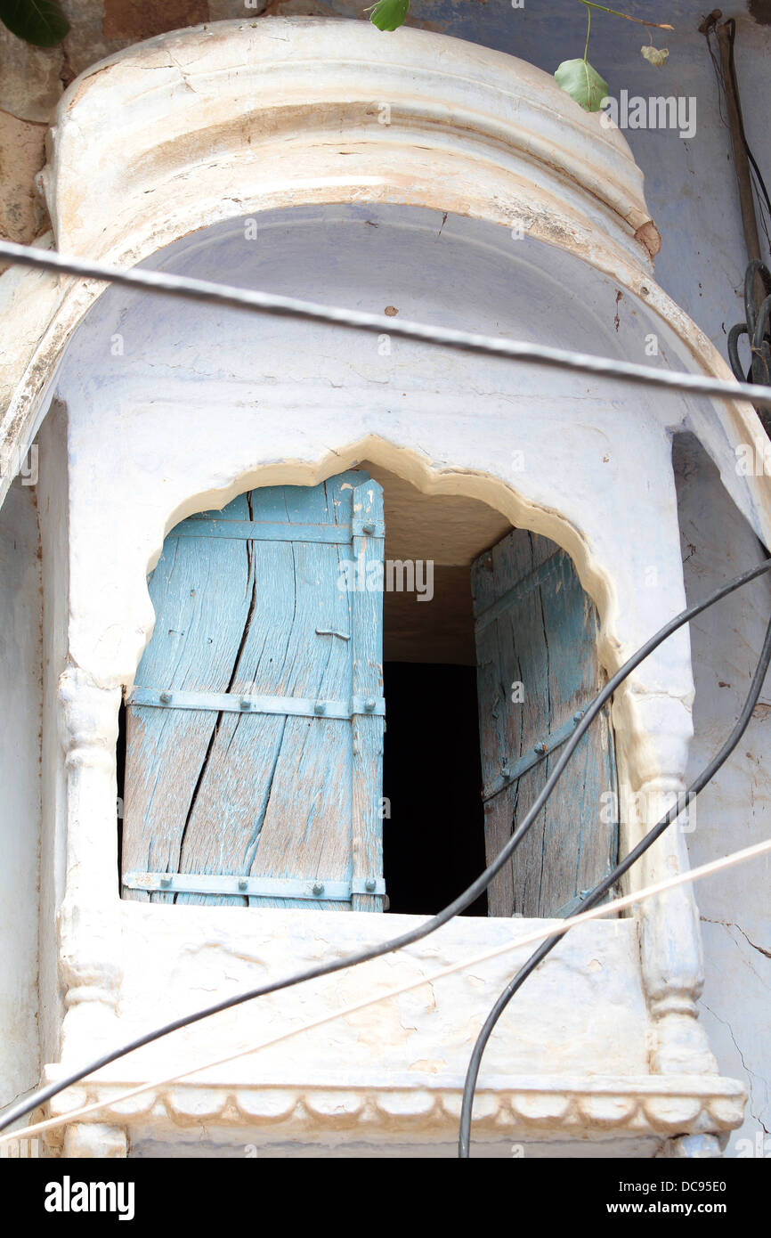 Indian window shutters hires stock photography and images Alamy