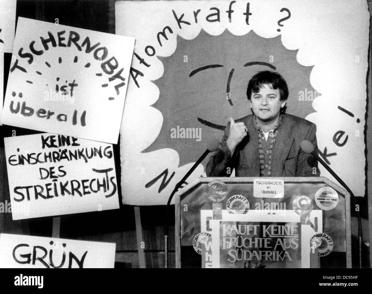 Hessian environment minister Joschka Fischer explains, that ...