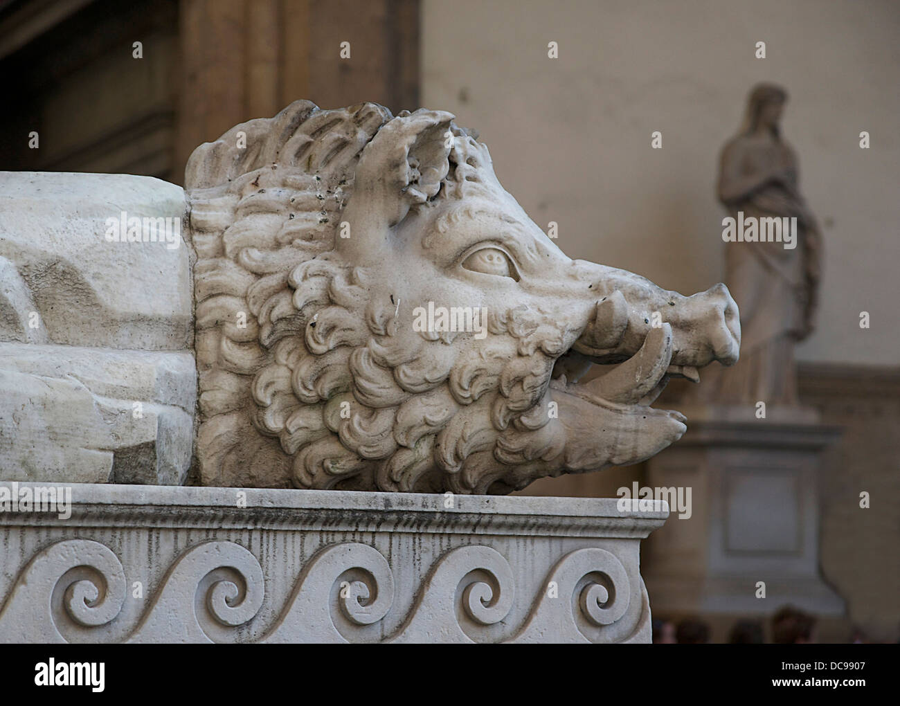 Boar head, statue of Heracles and Cacus by Bandinelli, Piazza della Signoria in front of Palazzo Vecchio, Florence, Italy. Stock Photo