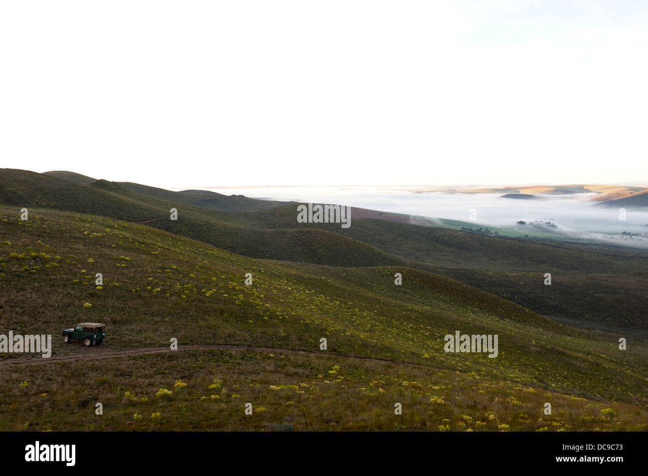 Rolling fog hi-res stock photography and images - Alamy