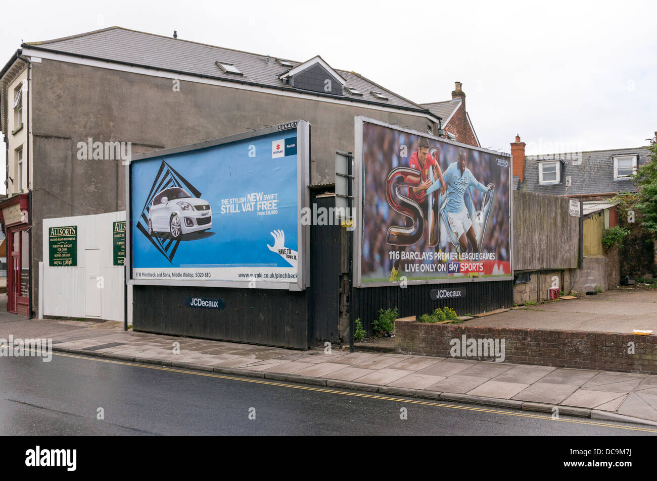 Billboards on UK high street owned by JC Decaux ...