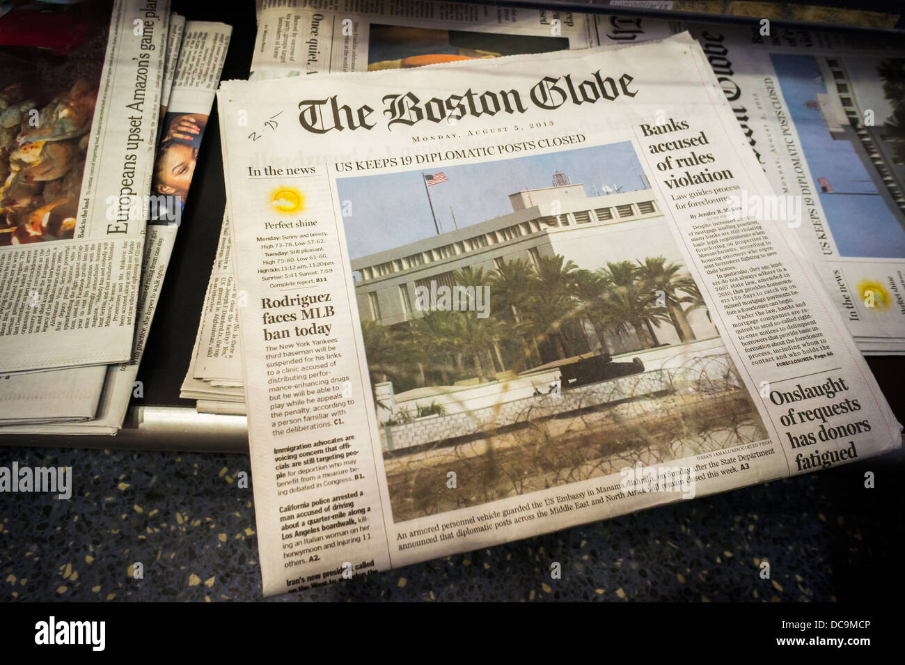 Boston globe front page hires stock photography and images Alamy