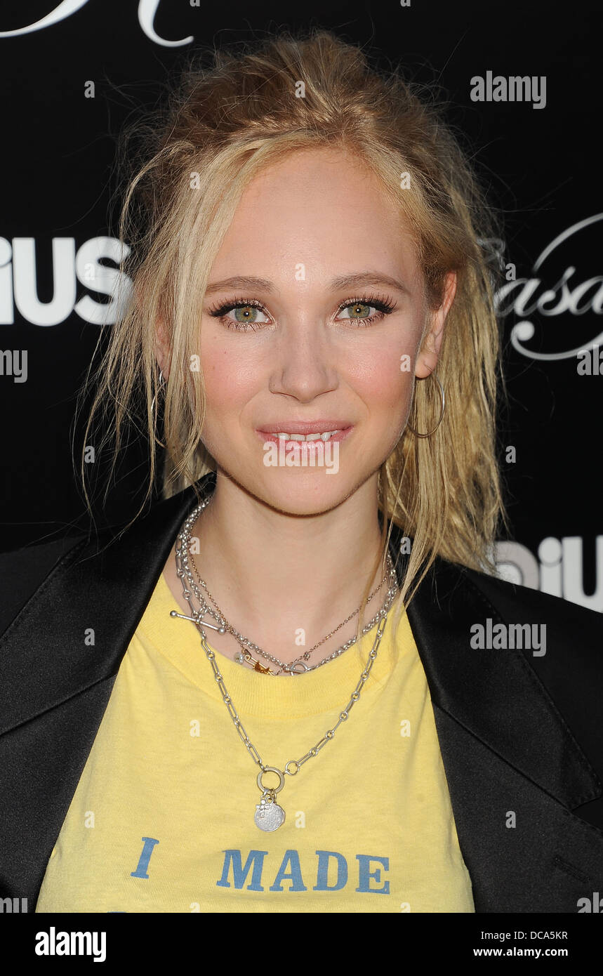 Actress juno temple hires stock photography and images Alamy
