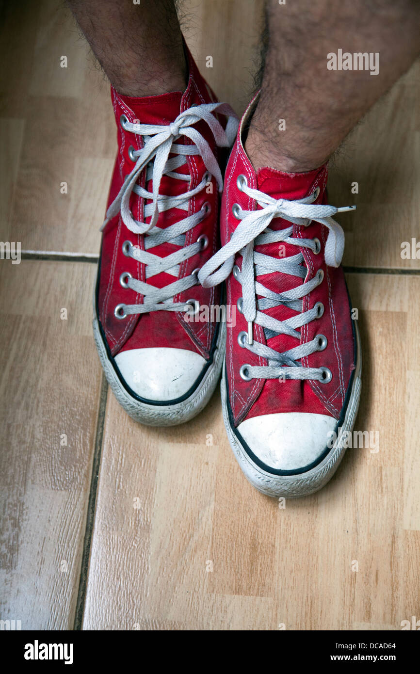 Red converse shoes hi-res stock photography and images - Alamy