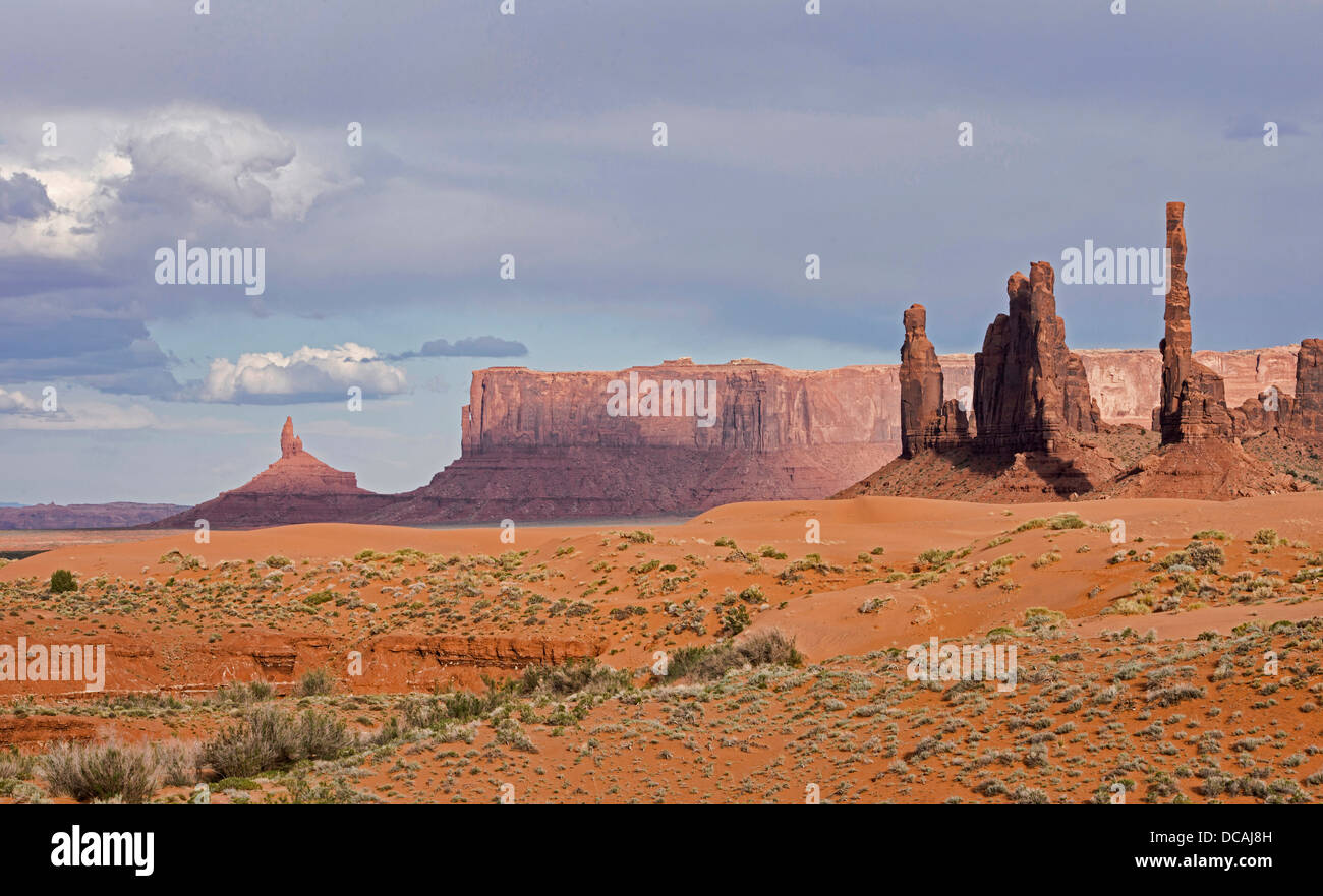 The Totem Pole at Monument Valley, ArizonaUtah border Stock Photo Alamy