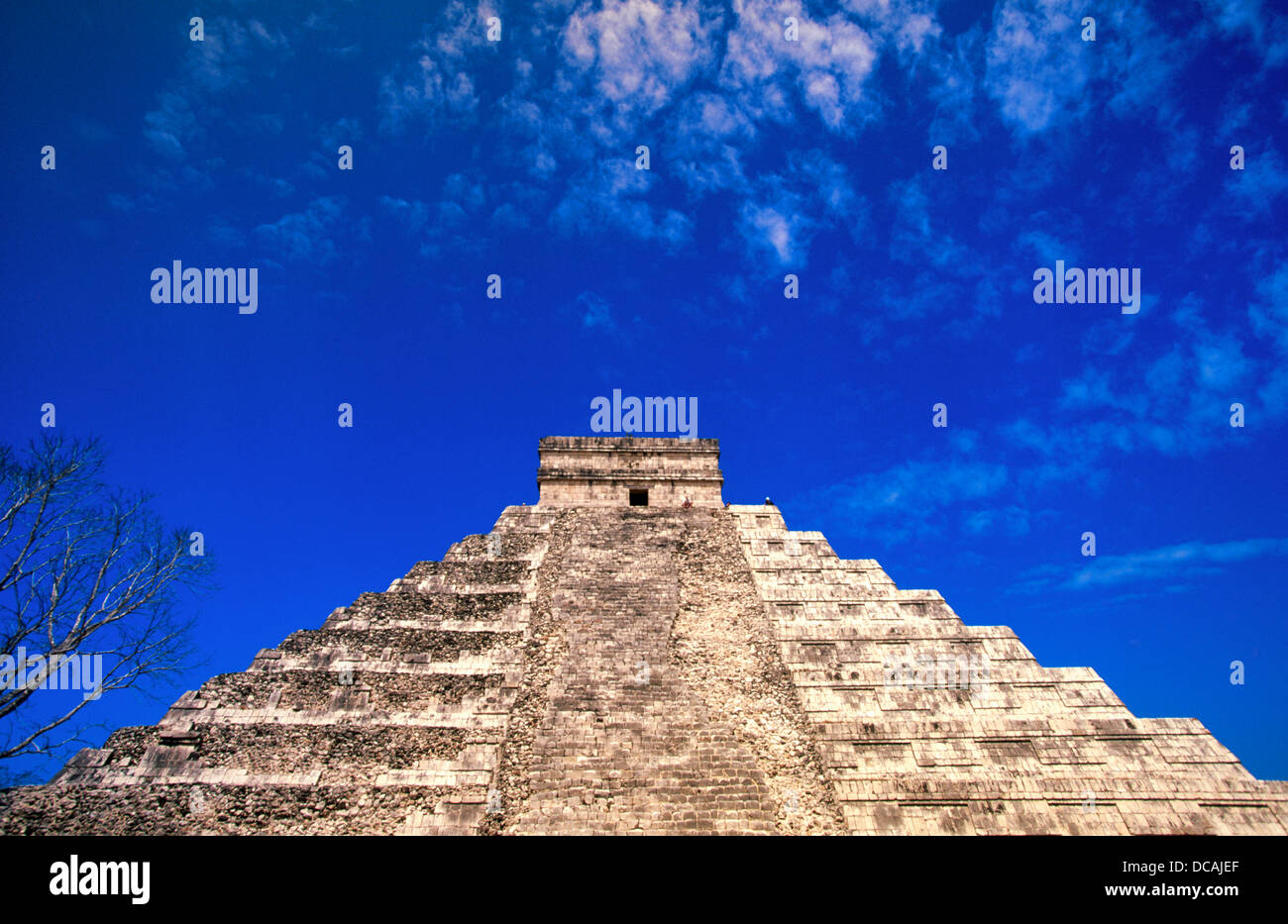 The Castle (Pyramid of Kukulcan). Chichén Itzá. Mexico Stock Photo Alamy