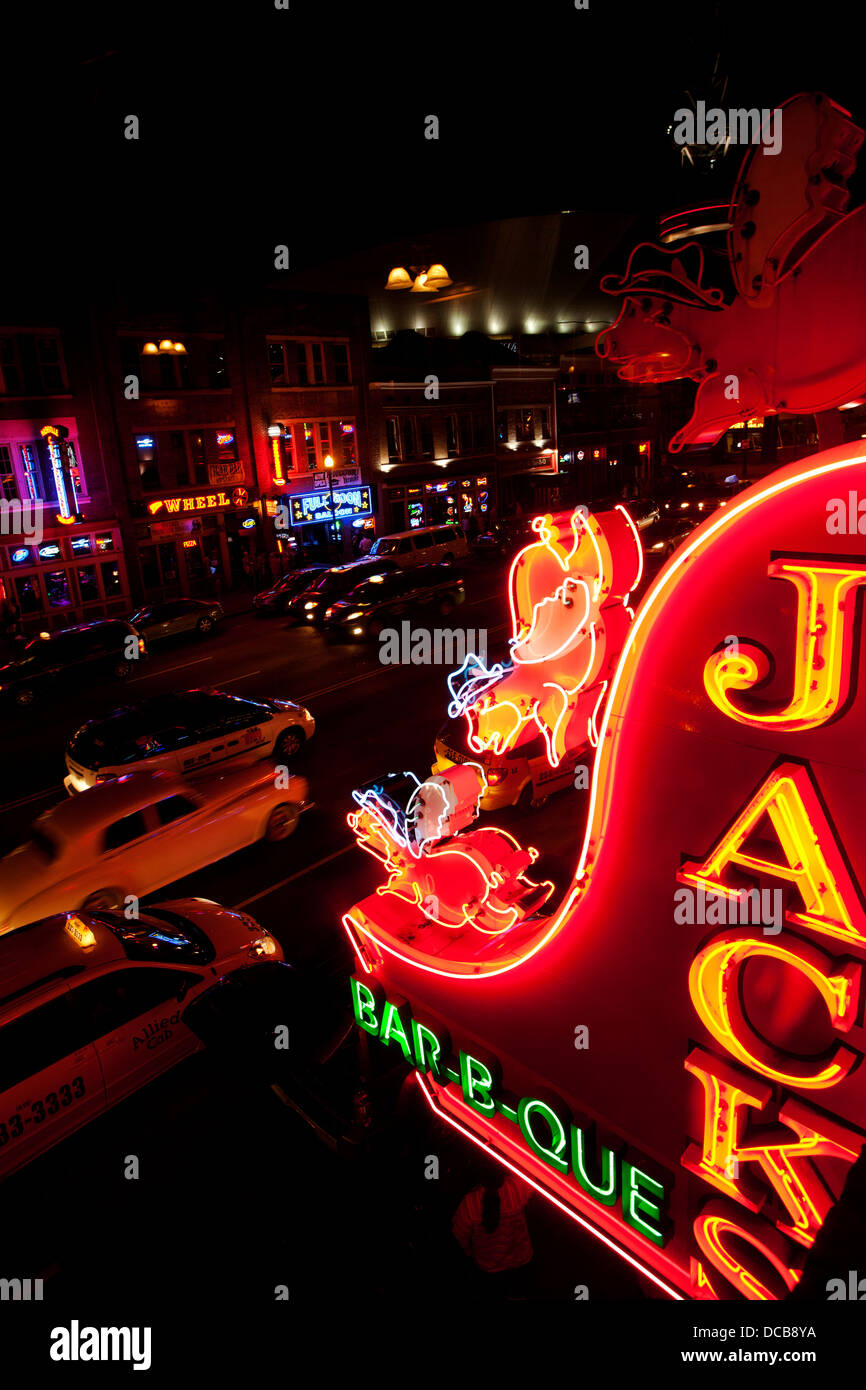 Jacks barbeque bar-b-que on Broadway in Nashville Tennessee USA at night Stock Photo