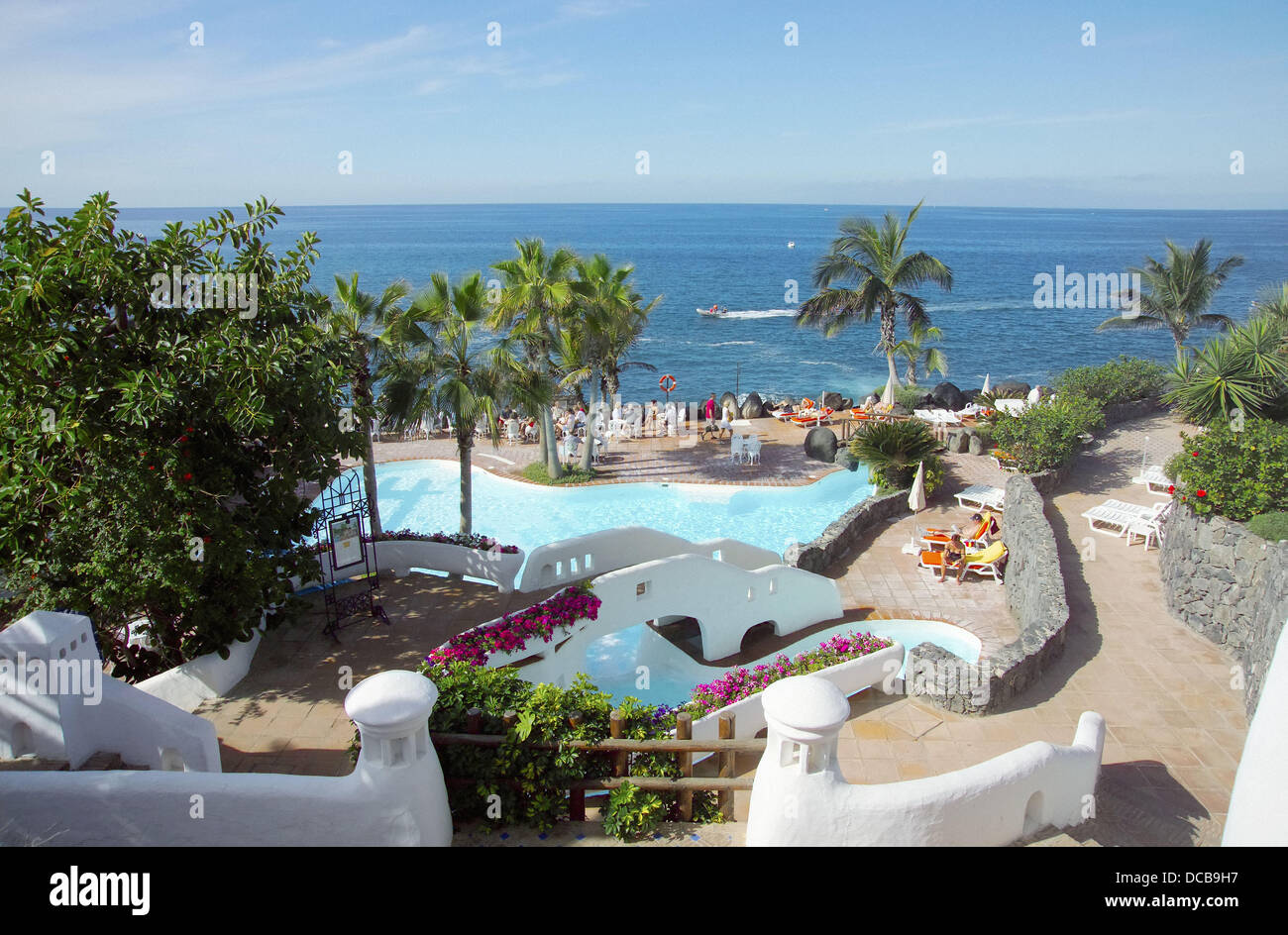 Playa de las Américas and Playa del Bobo beaches, Las Rocas beach club and  hotel. Tenerife, Canary Islands. Spain Stock Photo - Alamy