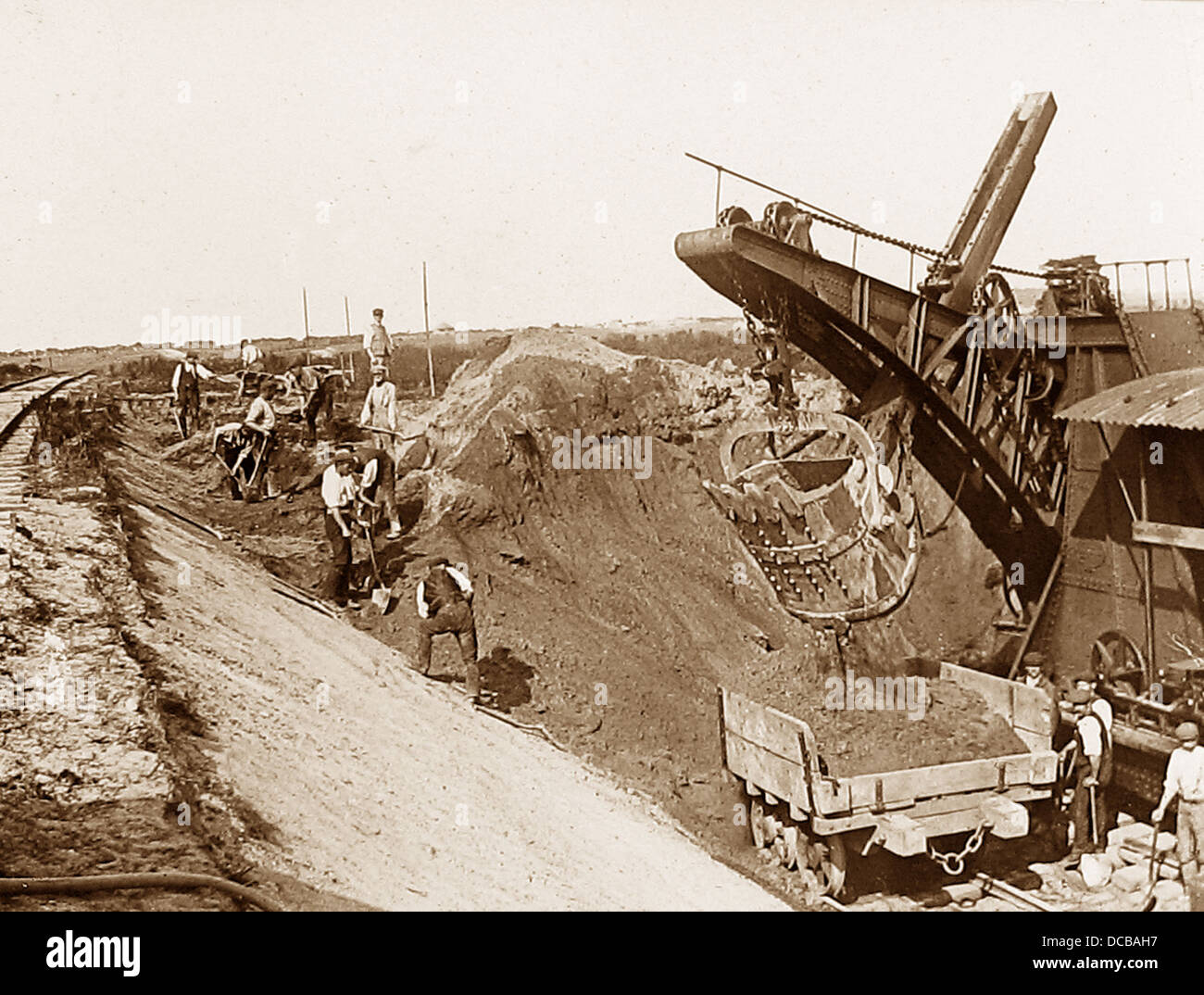 Coal Mining Excavating the line early 1900s Stock Photo