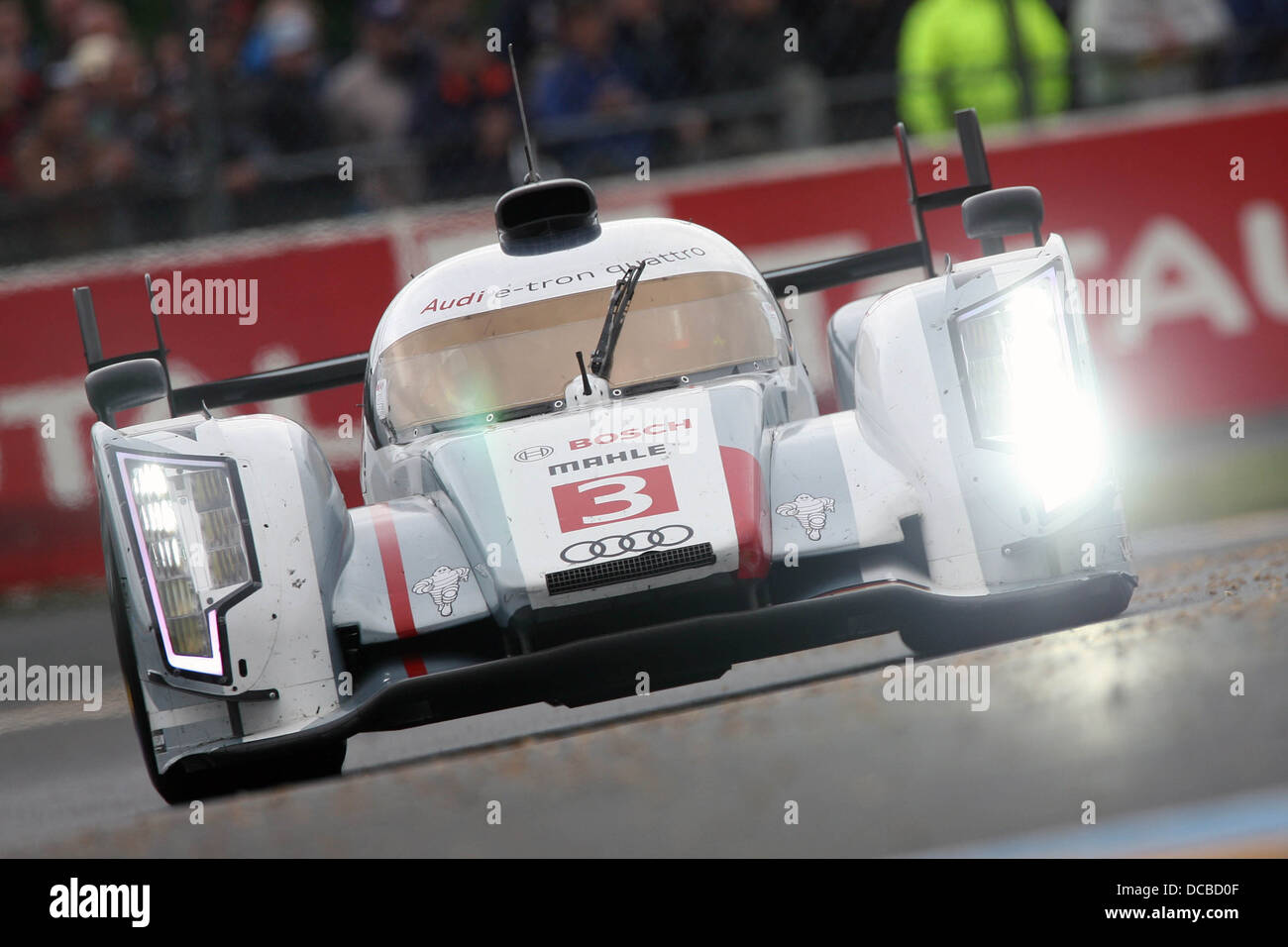 Audi R18 E-tron Quatro - 24h Du Mans 2013 - Miniature IXO échelle 1:43 - Occasion