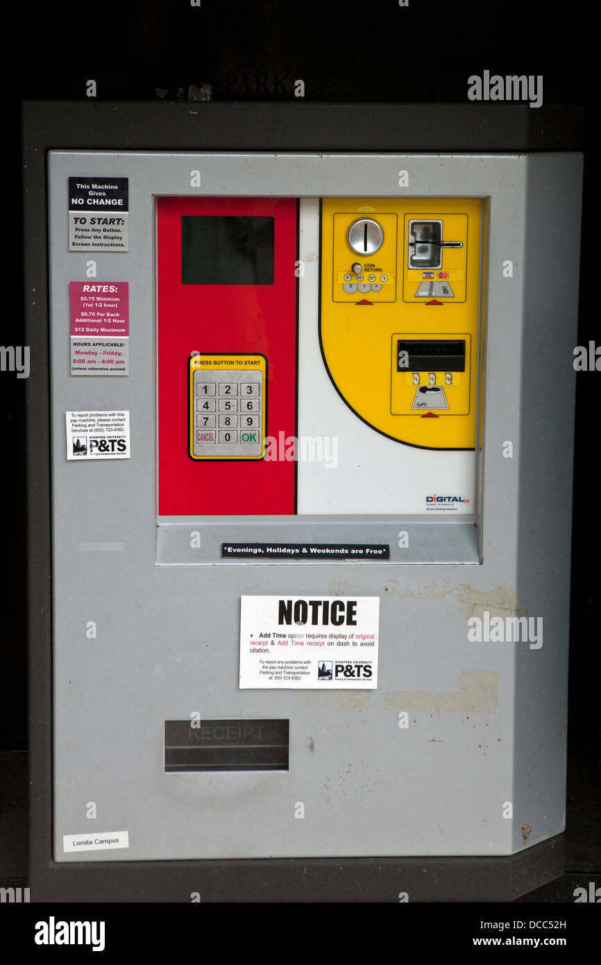 Parking meter kiosk machine hourly park Stock Photo Alamy