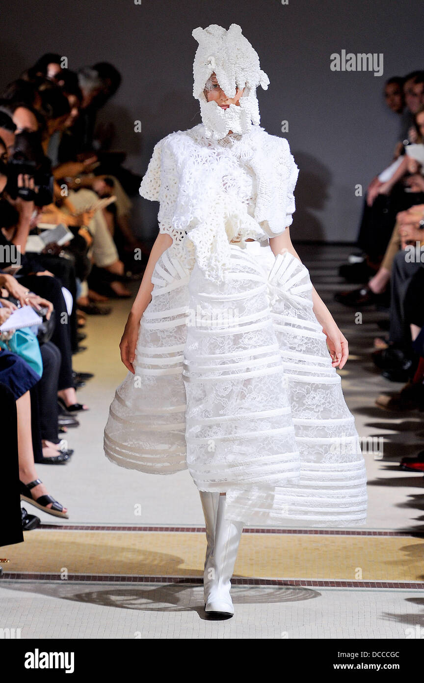 Model Paris Fashion Week Spring Summer 2012 Ready To Wear Comme des Garcons Catwalk Paris France 01.10.11 Stock Photo Alamy