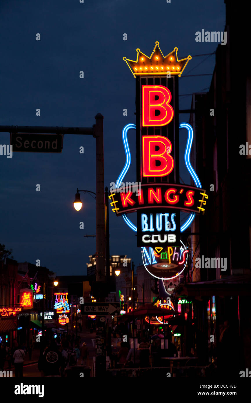 Blues in the night hi-res stock photography and images - Alamy
