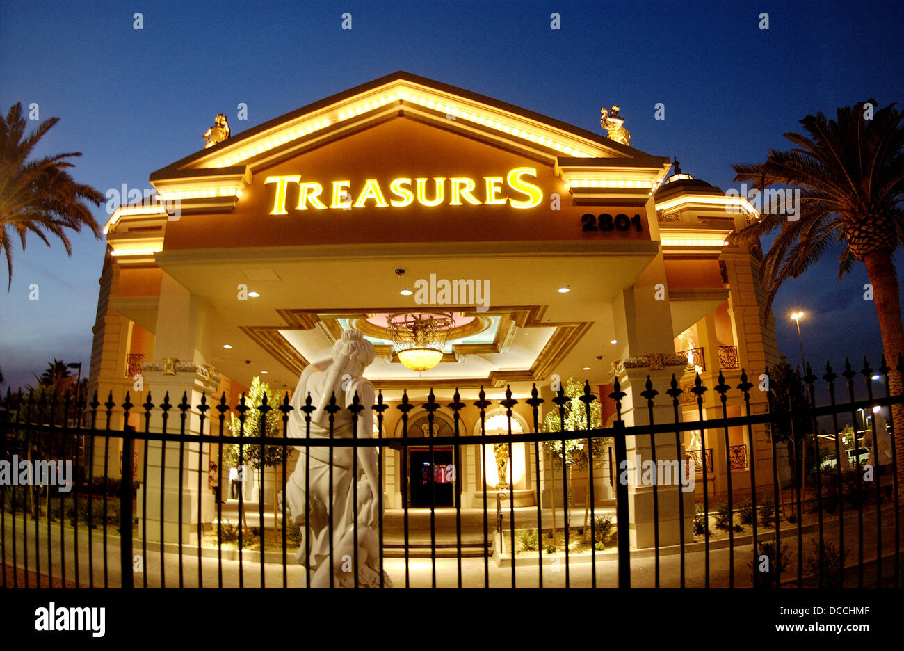 Treasures gentlemen´s club. Las Vegas. Nevada, USA Stock Photo Alamy