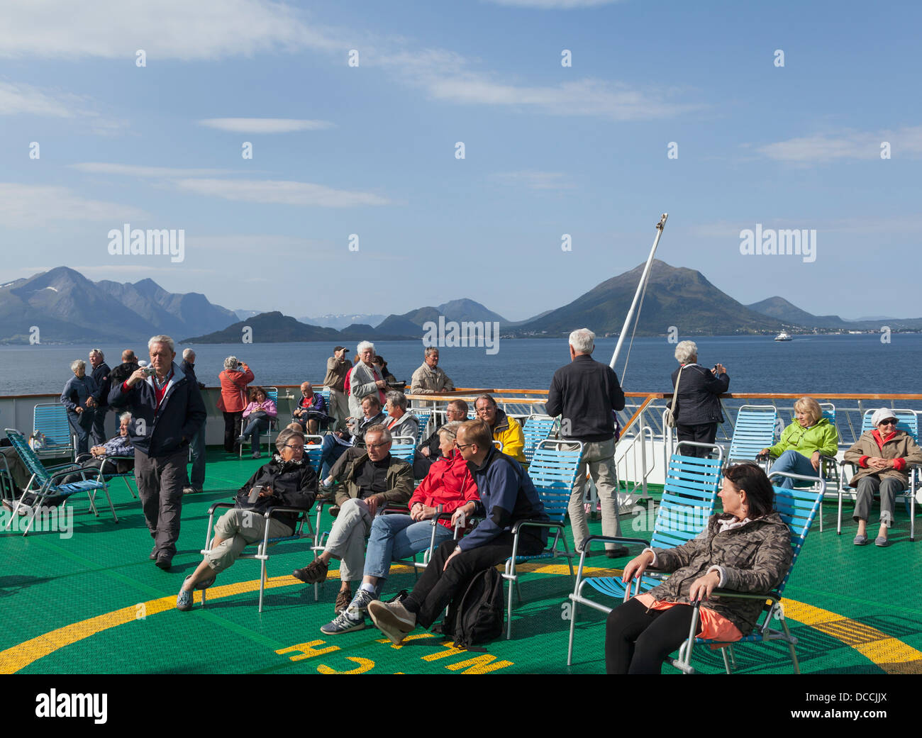Cruise ship passengers deck chair hi-res stock photography and images ...