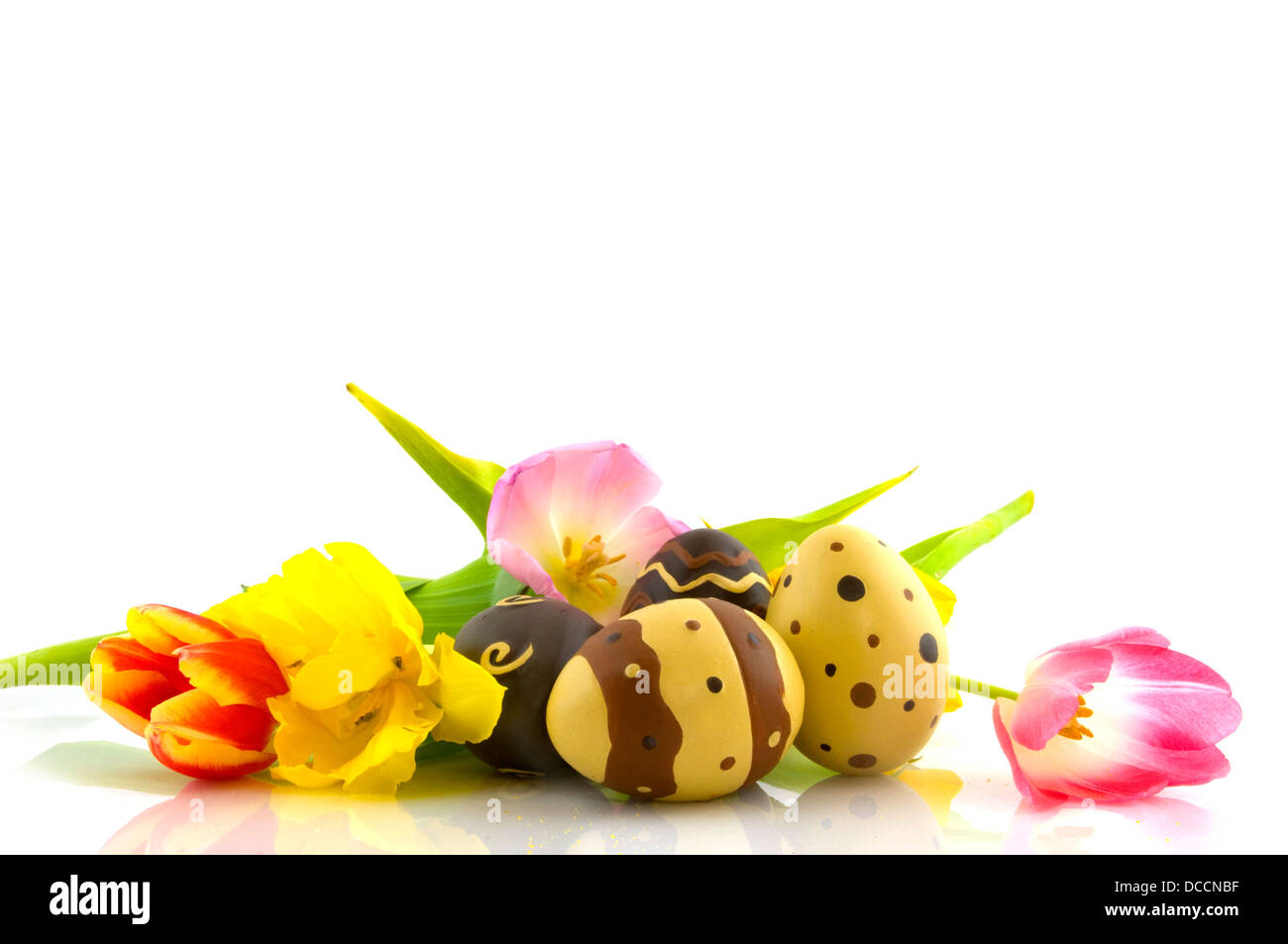 Tulips and easter eggs Stock Photo - Alamy