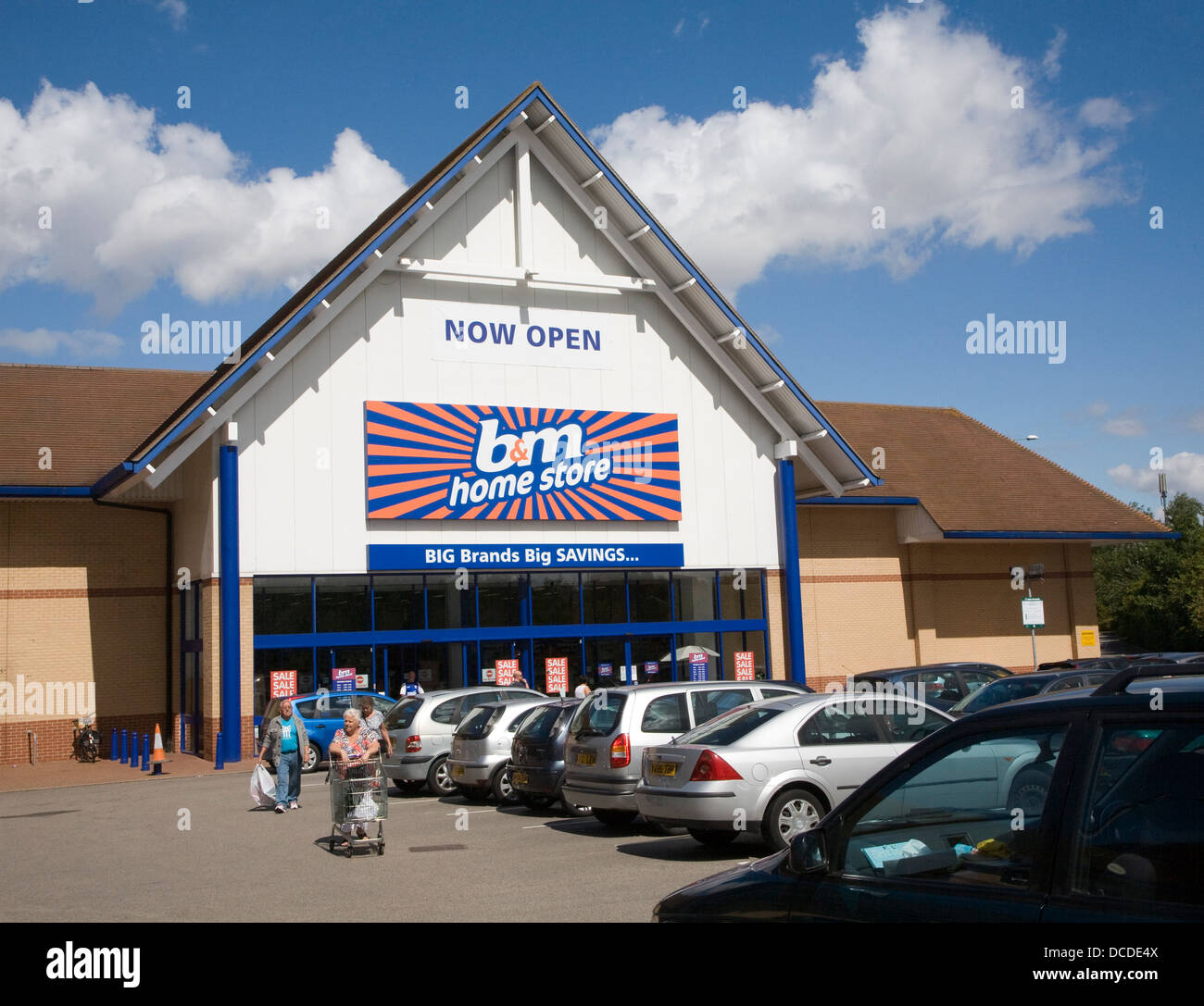 B M Home Store Shop Copdock Ipswich Suffolk England Stock Photo Alamy