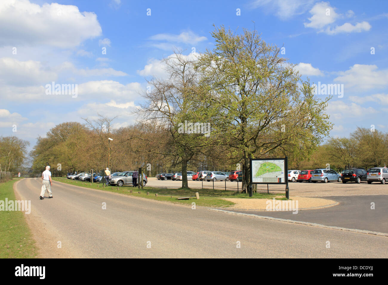 Broomfield Hill car park for Isabella Plantation in Richmond Park