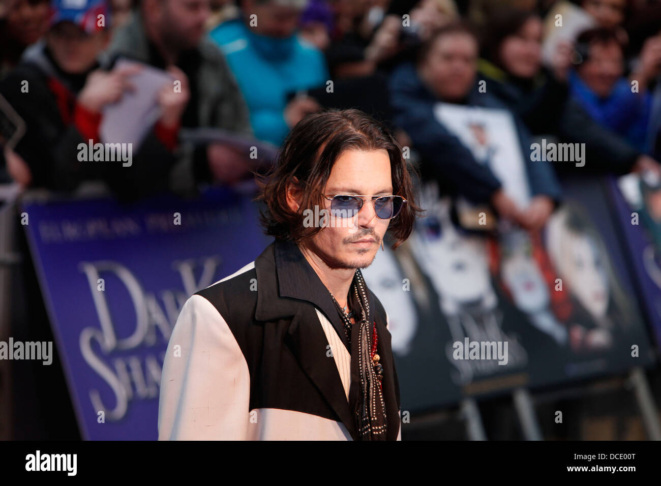 US actor Johnny Depp arrives on the red carpet to attend the UK premiere of the film 'Dark Shadows' in London on May 9, 2012. Stock Photo