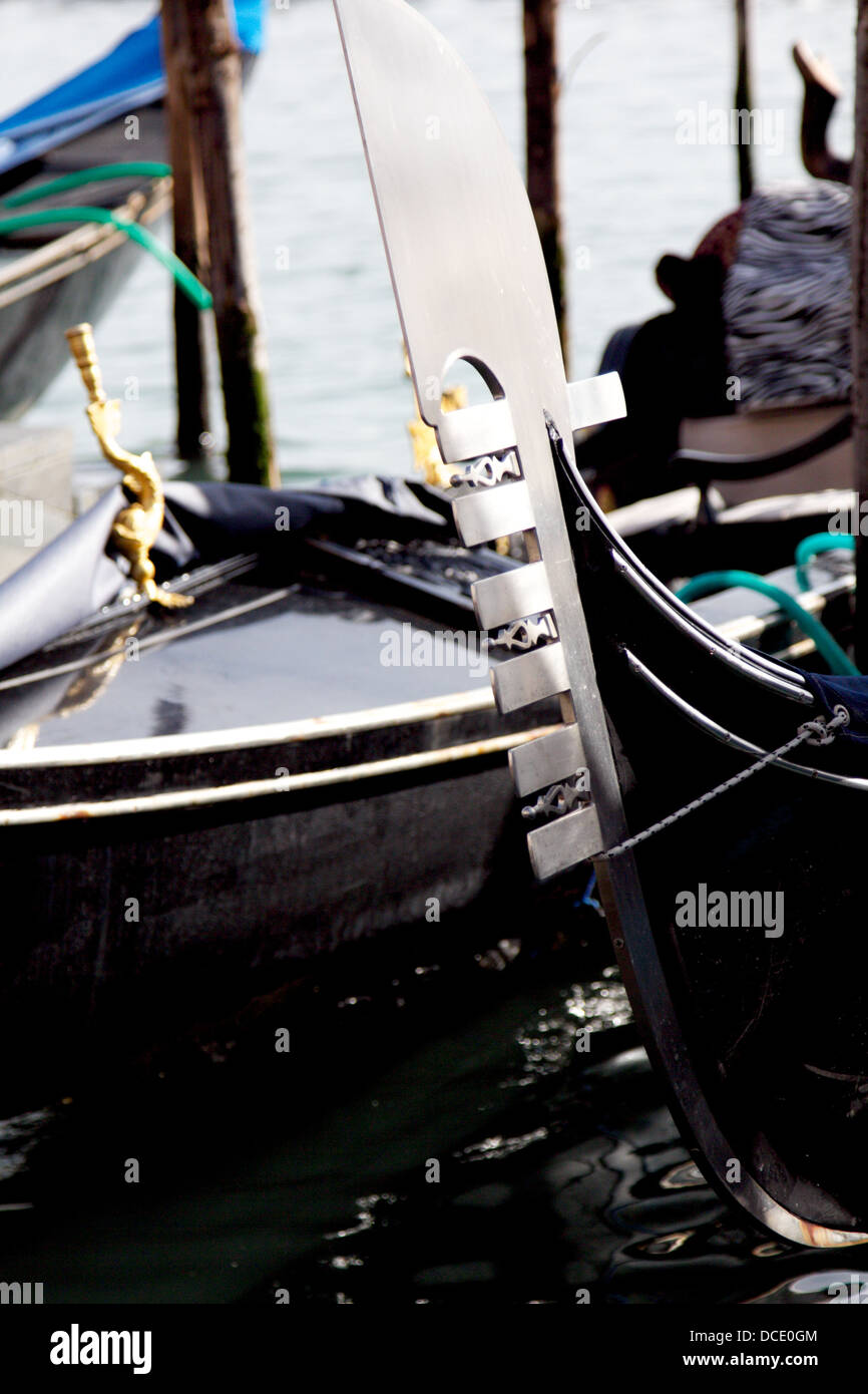 Gondola docked hi-res stock photography and images - Alamy