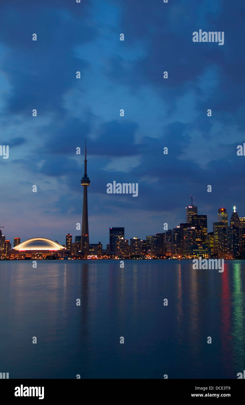 Toronto Skyline At Night Stock Photo - Alamy