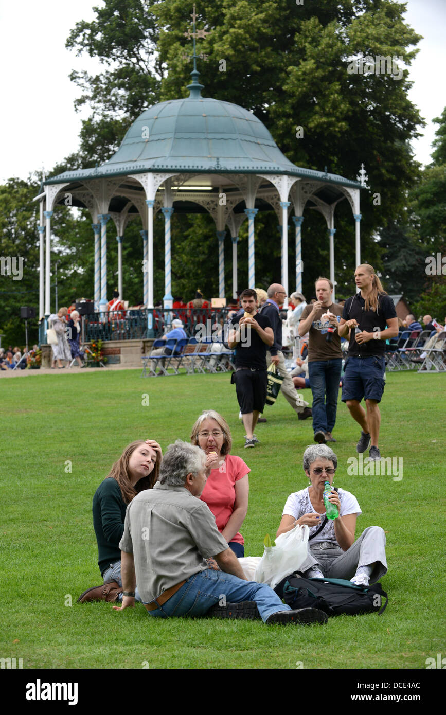 Picnic in The Quarry grounds at Shrewsbury Flower Show 2013 Stock Photo