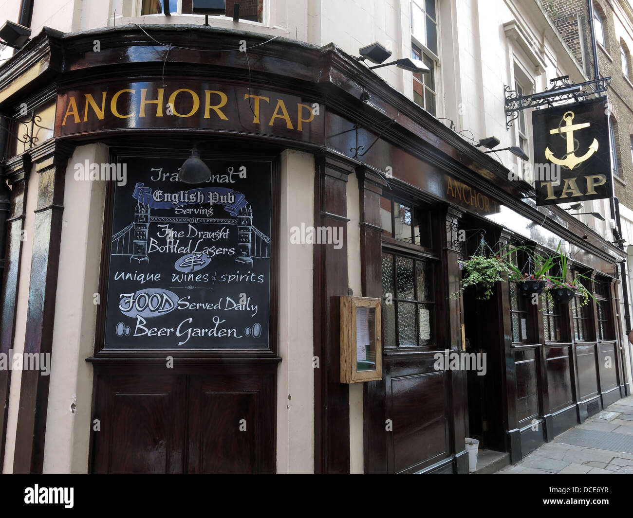 The Anchor Tap Samuel Smiths Pub Southwark London Stock Photo