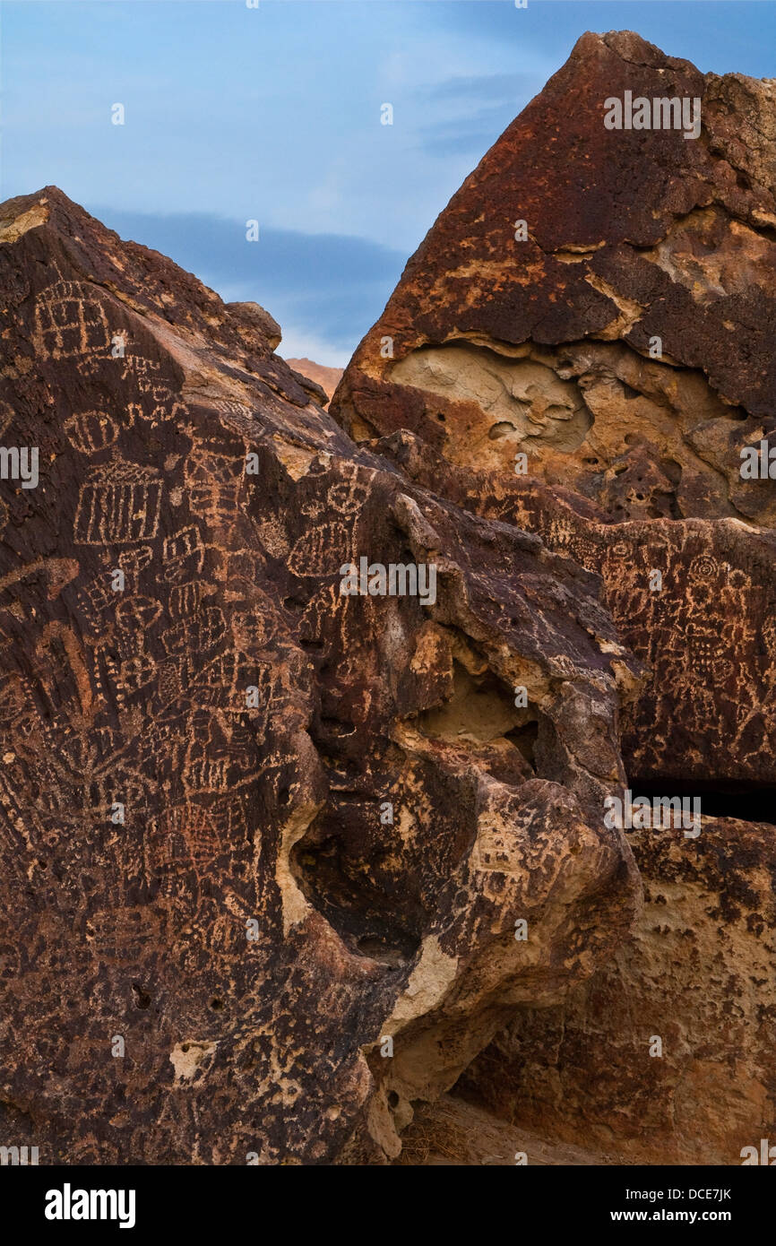 Native American petroglyphs at Newspaper Rock, Volcanic Tablelands, near Bishop, California Stock Photo