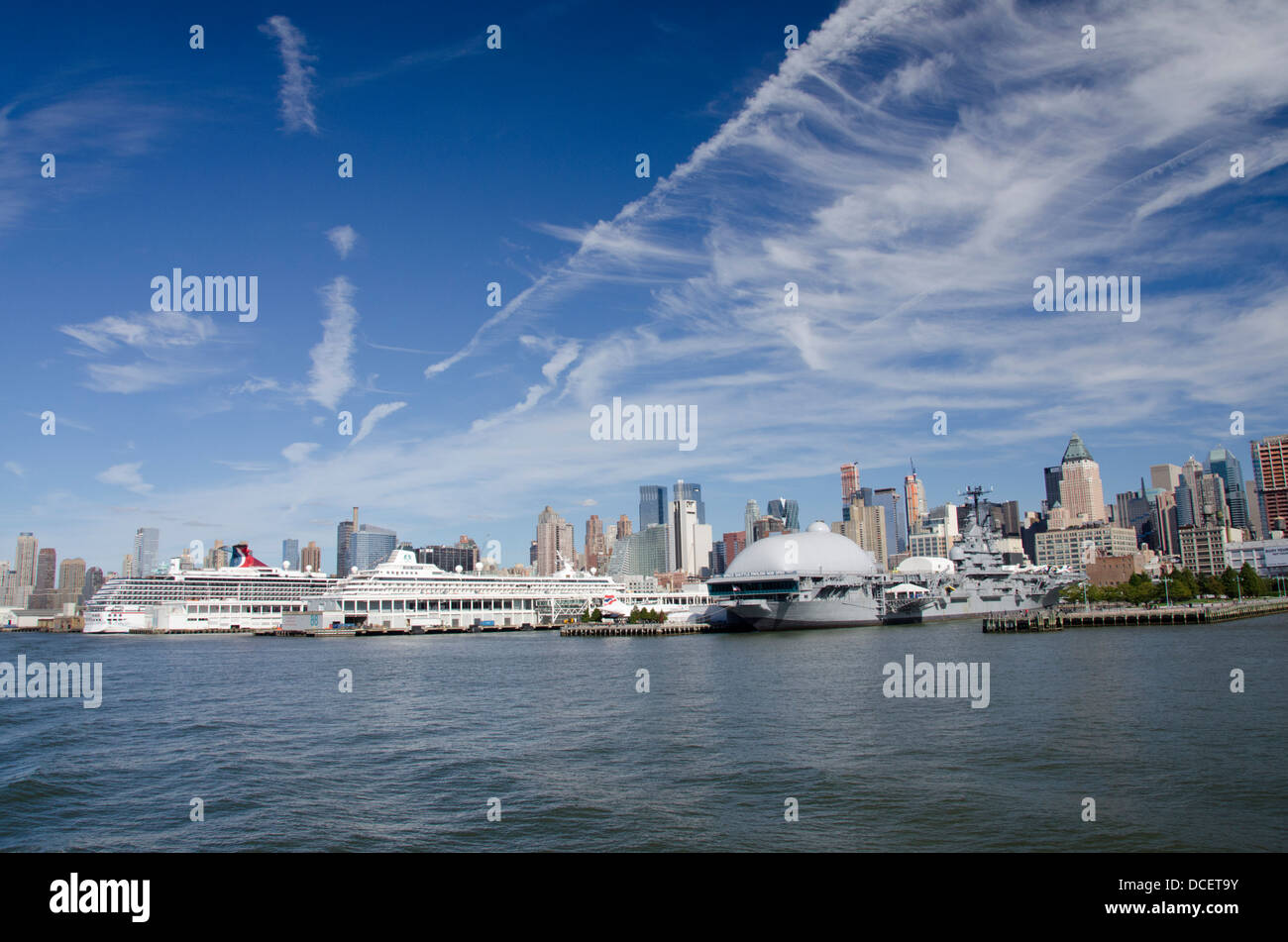 Carnival cruise ship new york hires stock photography and images Alamy