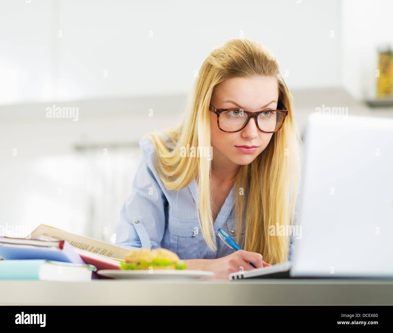 Teen Girl Give Head