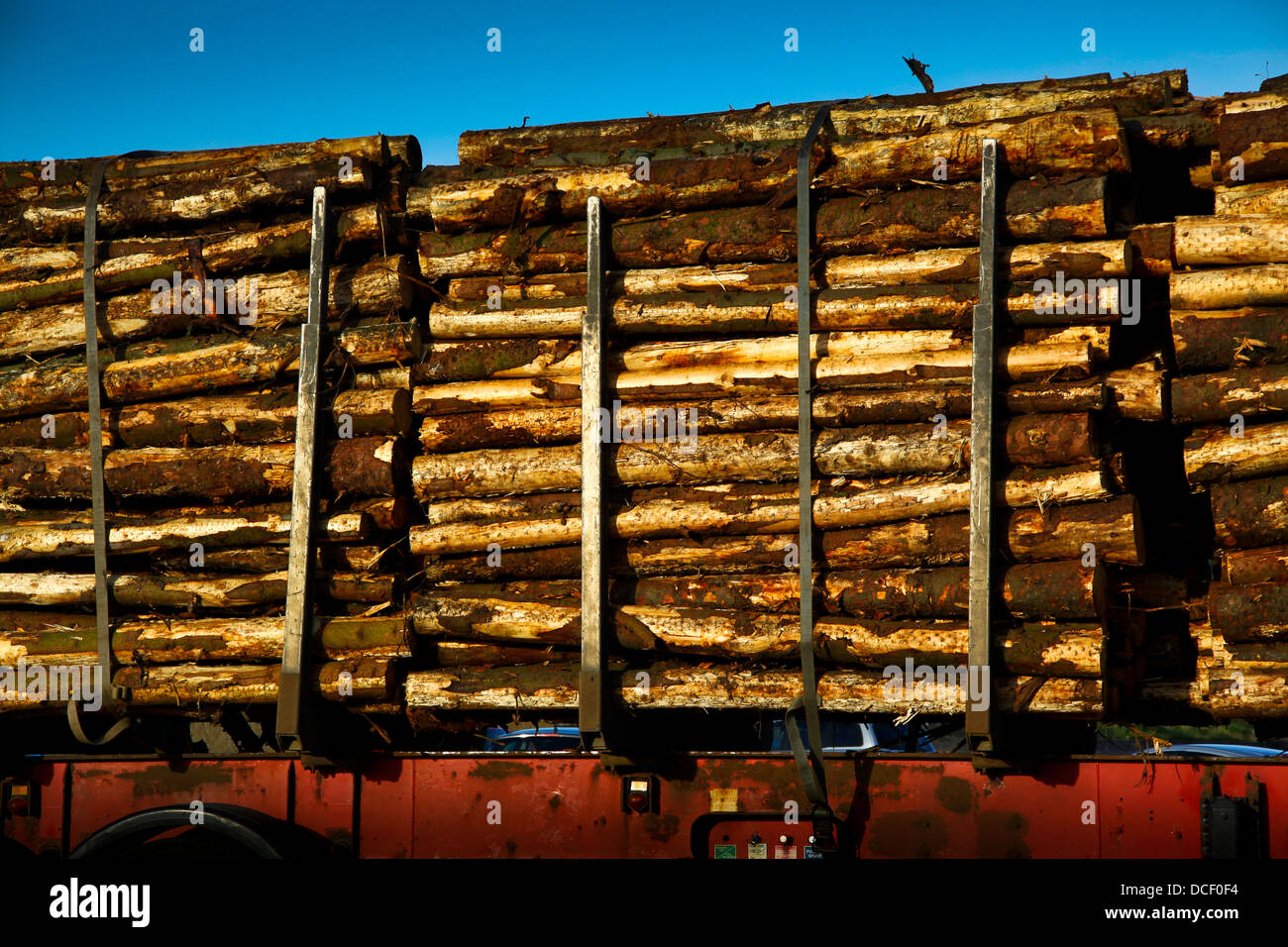 Lorry Cuting Cut logs on lorry Stock Photo - Alamy