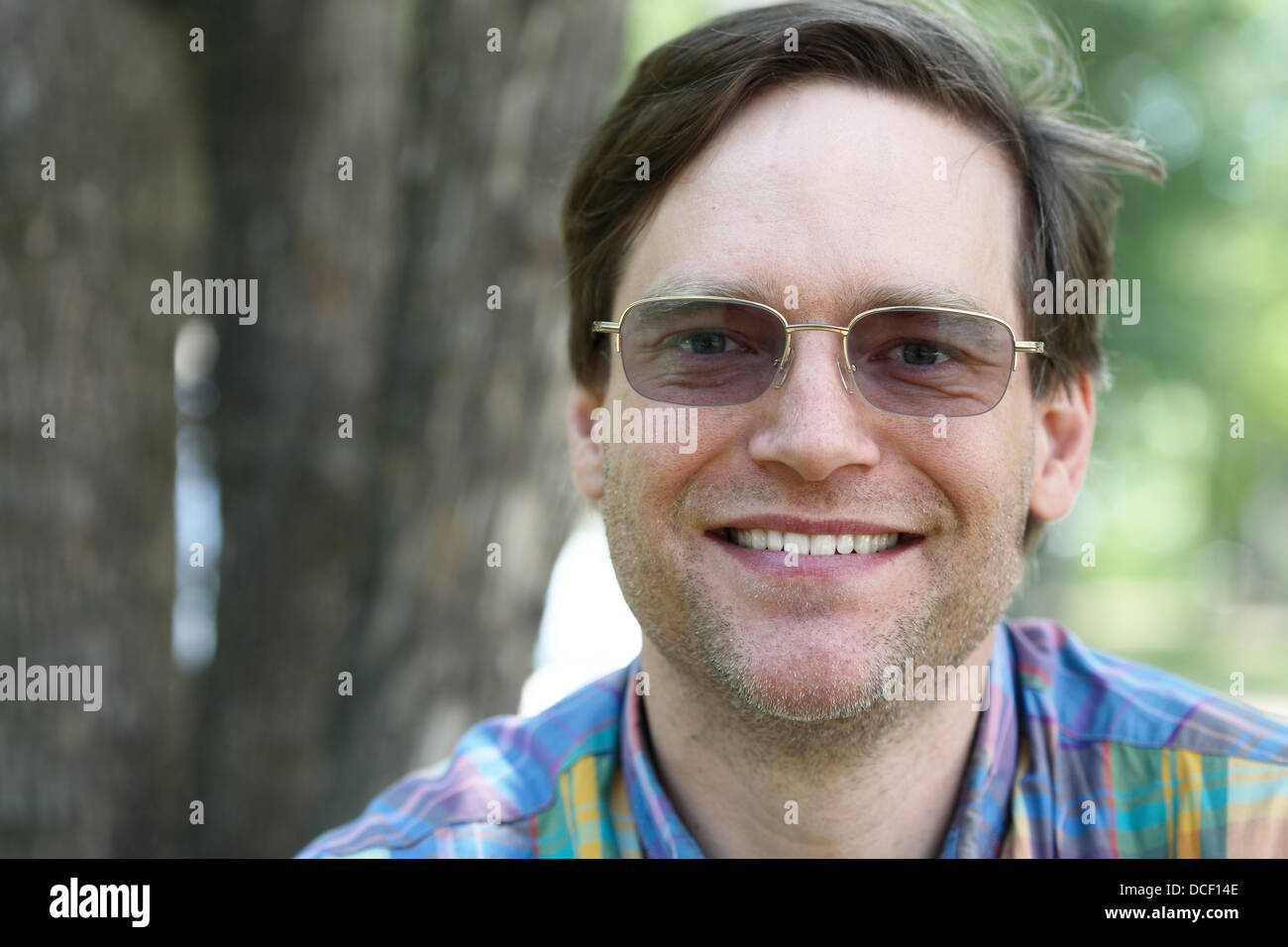 Man goodlooking outdoors hi-res stock photography and images - Alamy