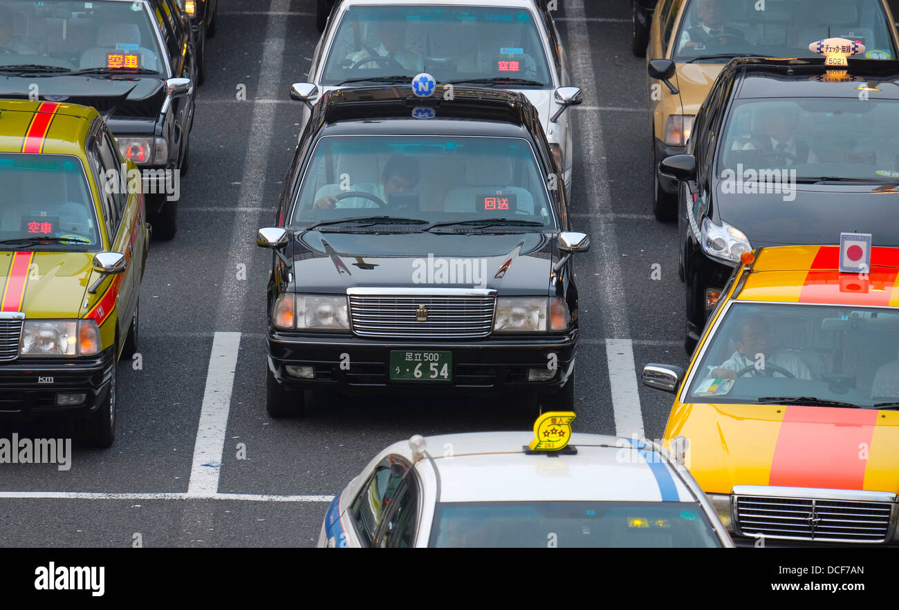 Vacant taxis waiting near Ueno station Stock Photo